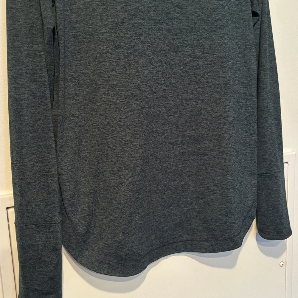 Athleta Women’s Uptempo Elevate Hoodie Sweatshirt in a size XS